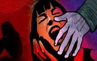 গোবিন্দগঞ্জে কিশোরী ধর্ষণ চেষ্টাকালে হাতেনাতে রাজমিস্ত্রী আটক